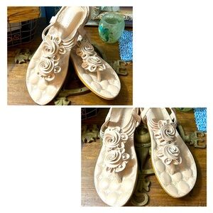 👡Siketu Floral Cream Sandals BNIB 9.5👡